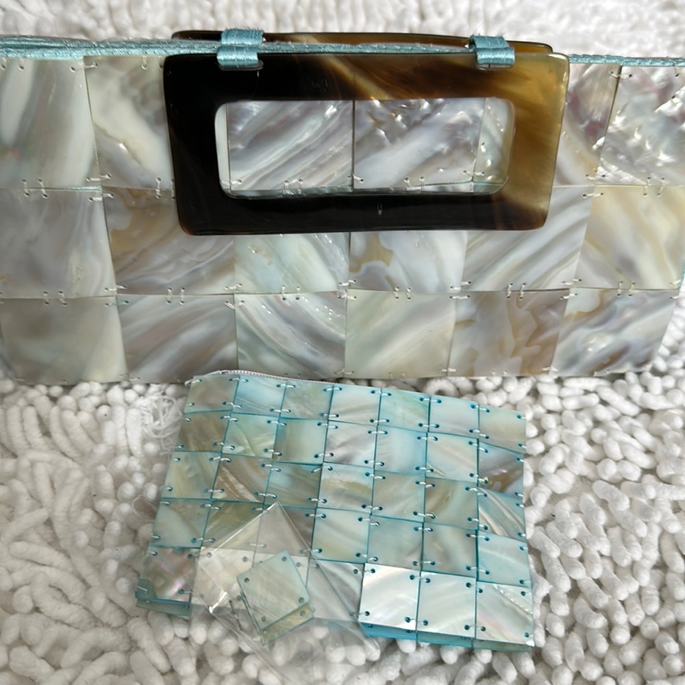 Vintage Shell Purse with Coin purse & extra shells